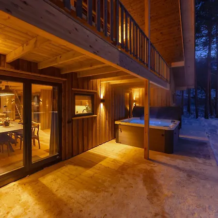 Lakelodge 10p Chaleter