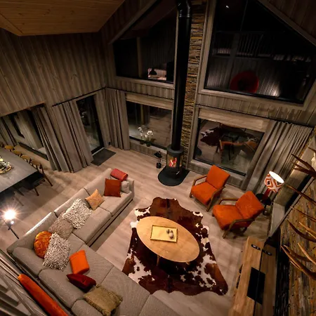 Lakelodge 10p Chaleter *